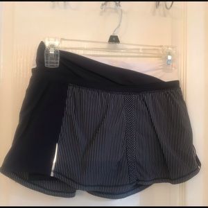 Lululemon navy blue striped skort